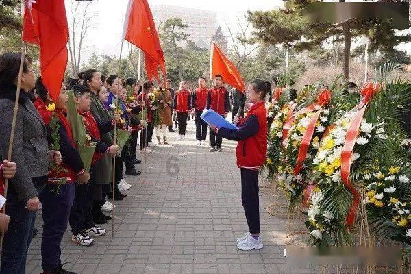 长时间看屏幕真的损害视力？医生提供科学解答，护眼的有效方法！